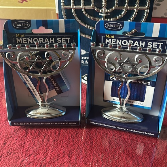 NWT 1 menorah and 2 mini menorah sets w 44 candles - Picture 6 of 9